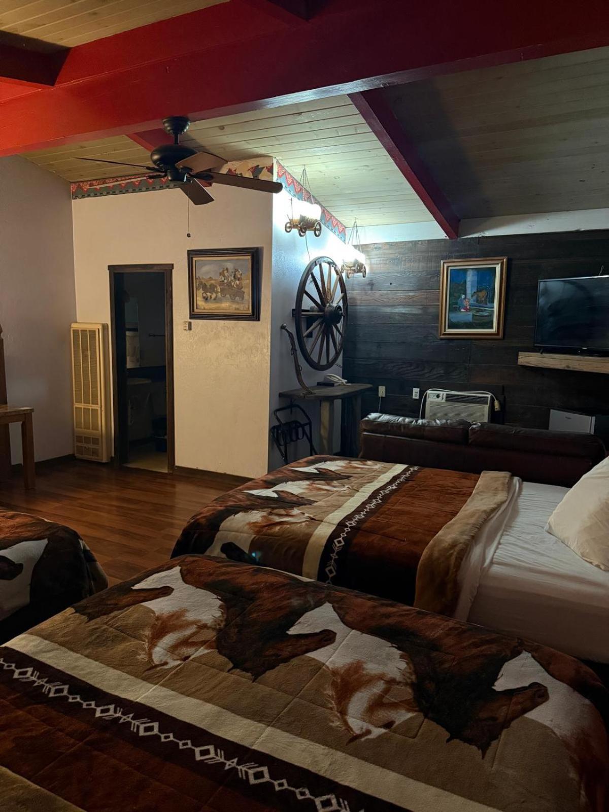 Cinderella Motel Hollister Eksteriør bilde